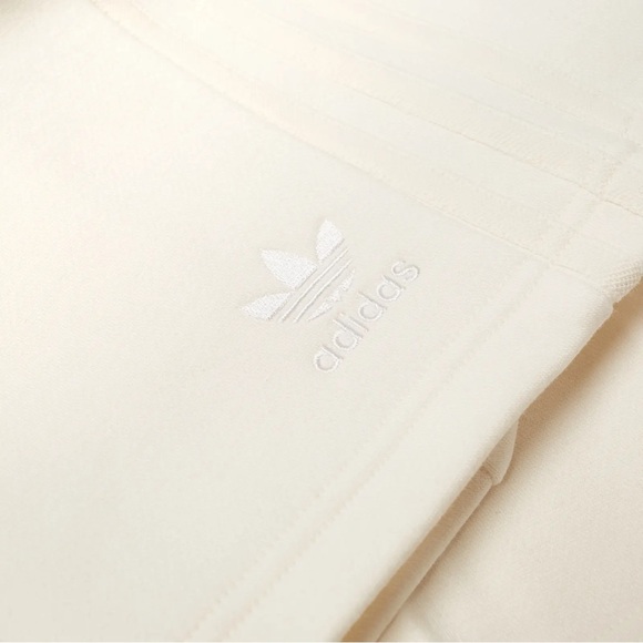 ADIDAS 3 STRIPE SHORTS Zipper Pockets Size XS Unisex - Picture 2 of 16